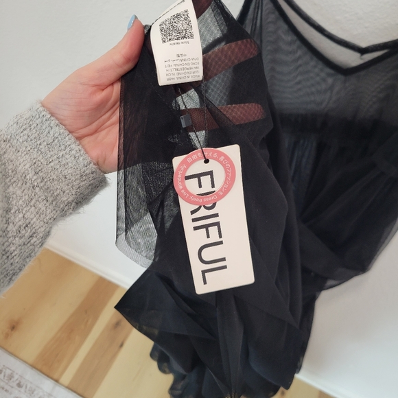 NWT Friful Black Sheer Tulle Tiered Maxi Dress Spaghetti Strap Women’s M - Picture 2 of 5